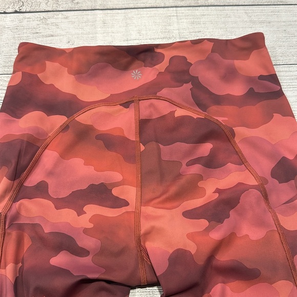 Women’s Athleta Ultimate Stash Printed 7/8 tight size M - Picture 8 of 15